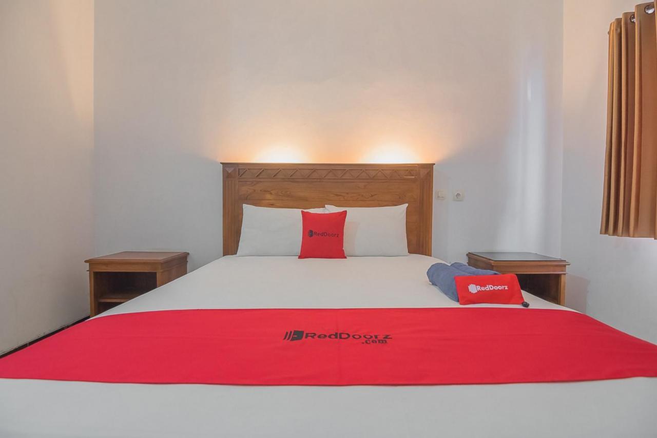 Hotel RedDoorz Plus near RSUD Majalengka Zewnętrze zdjęcie